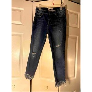 Free People size 7-8, 29, jeans. Amazing fit. Amazing condition.